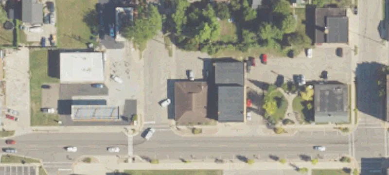 126 Main St