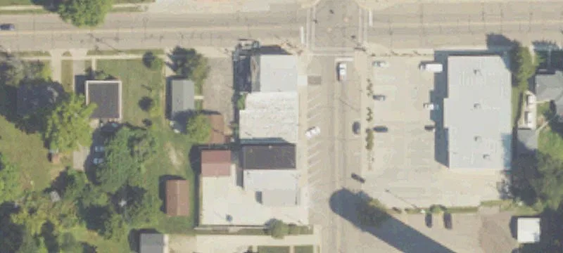 1594 Main St
