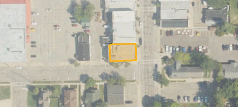 152 Main St