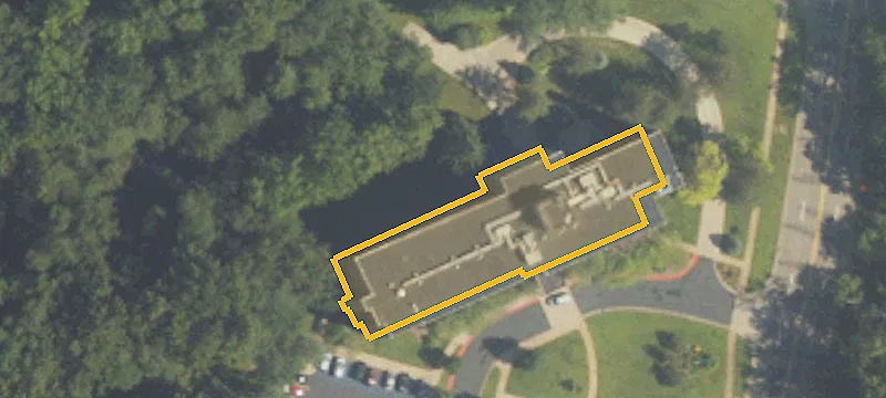 100 Bedford S Rd