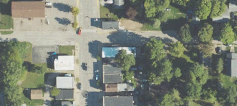 2044 Main St