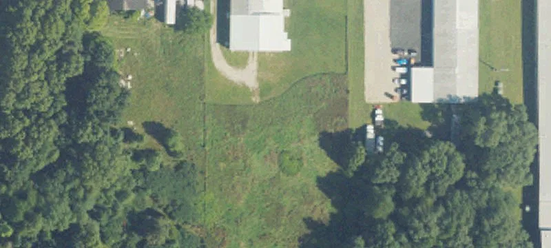 946 Industrial Pkwy