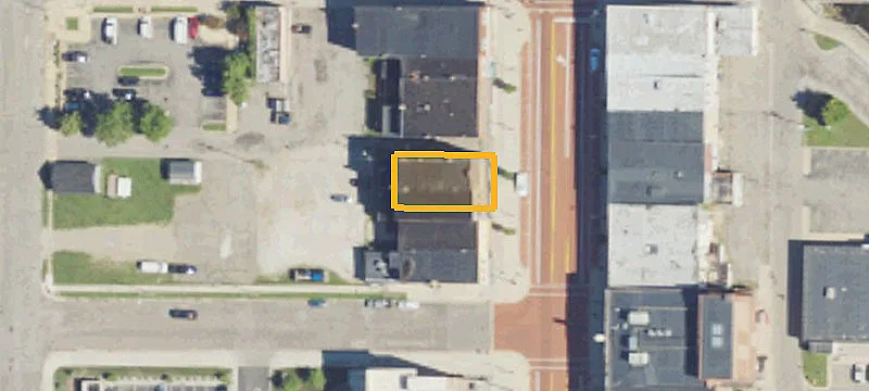 110 Superior St