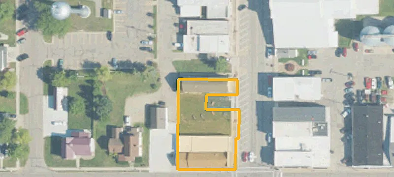 136 Main St