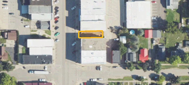 121 Main St