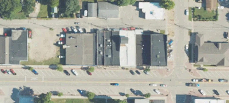 320 Wright Ave