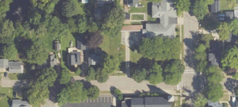 210 Chart St