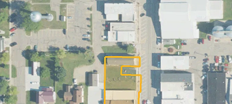 124 Main St