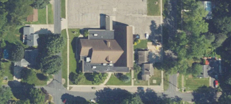 910 Jenks Blvd