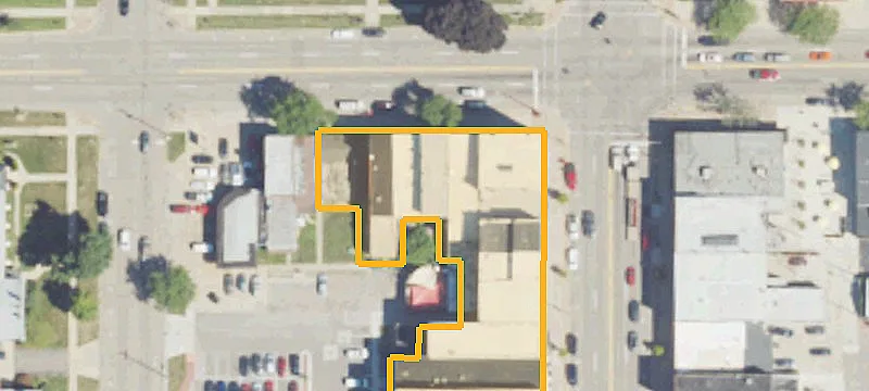 107 Lawrence Ave