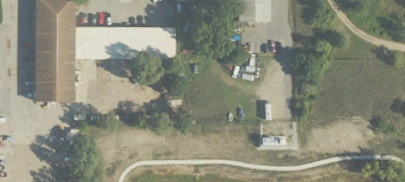 648 Chicago Dr