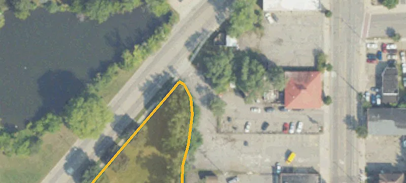 121 Crosstown Pkwy