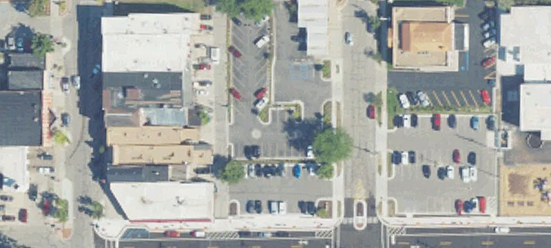 206 University Ave