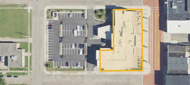 200 Superior St