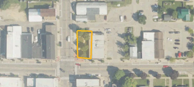 105 Superior St