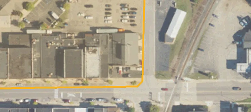 225 Main St