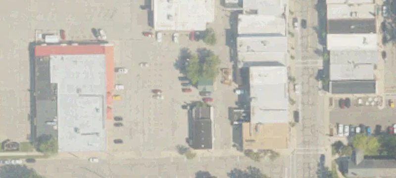 128 Main St