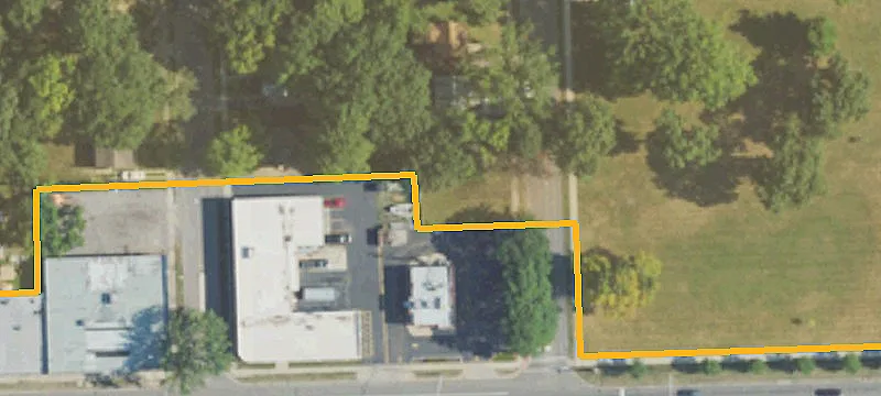 Ferndale, MI 48220