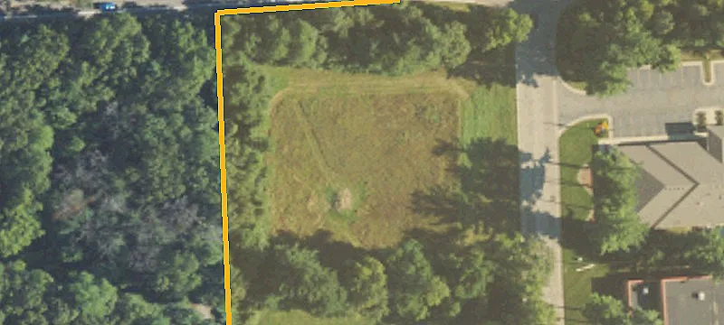 Walled Lake, MI 48390