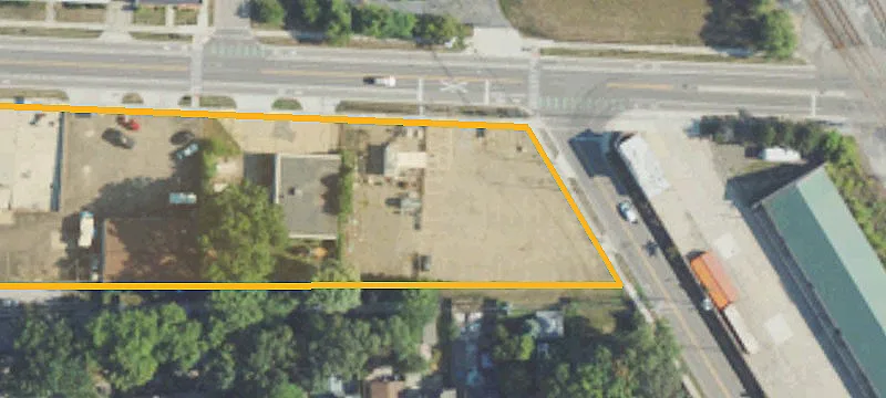 Ferndale, MI 48220