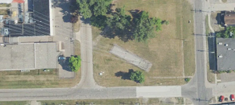 Ferndale, MI 48220