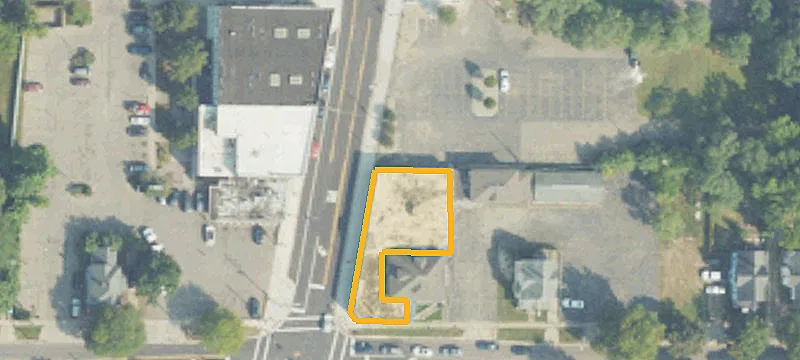 1367 Portage St
