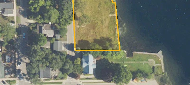 19 Water St