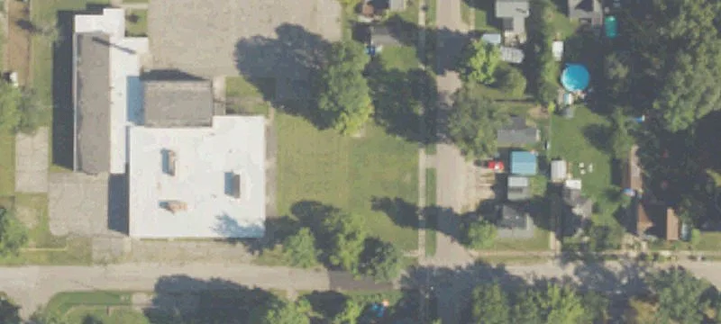 302 2nd Ave