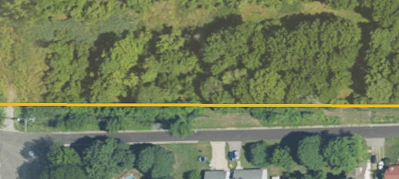 Pointe Aux Peaux