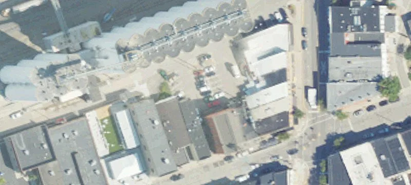 Middle St