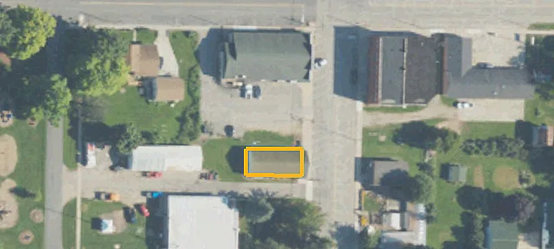 Maple St