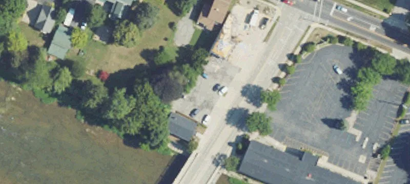 Macomb St