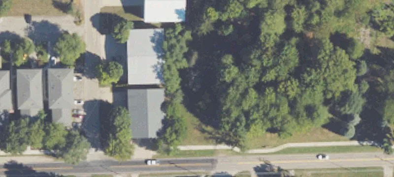 382 Ctr St