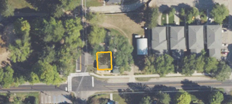 450 Ctr St