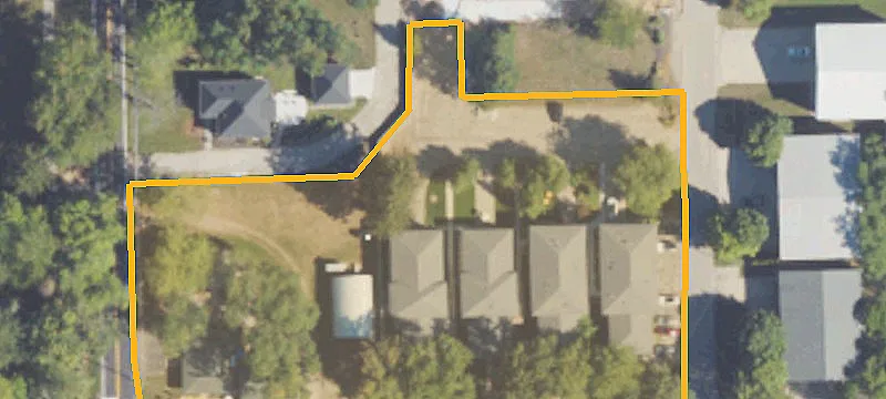444 Ctr St