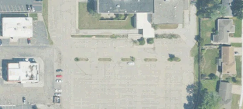 820 Lester Ave