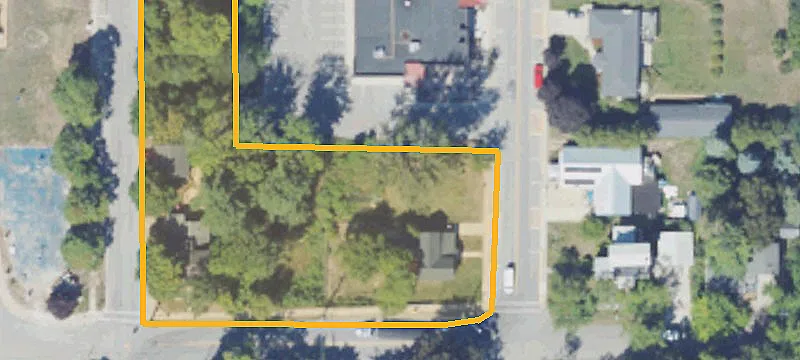 Waukazoo St
