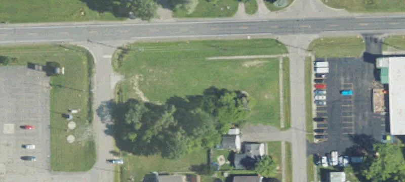 Lapeer Rd