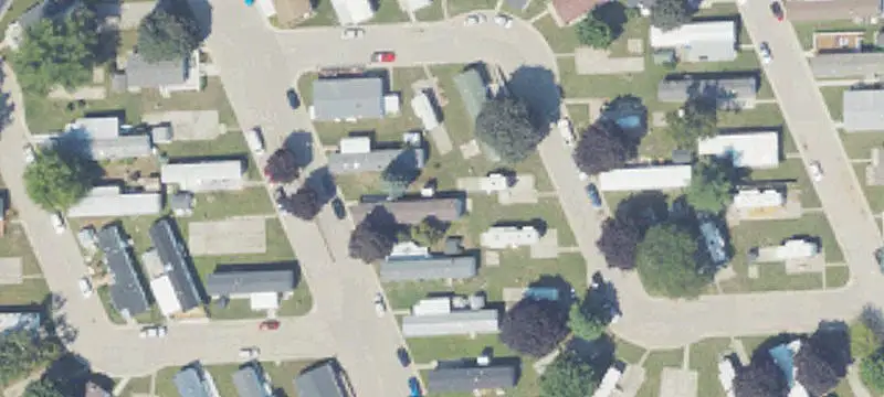 144 Shoreline E Dr
