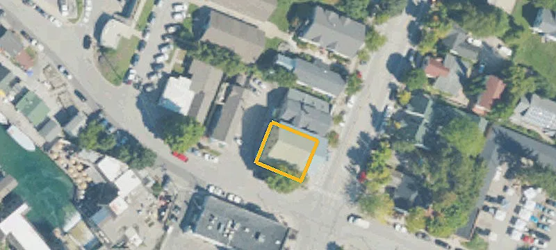 101 Main St