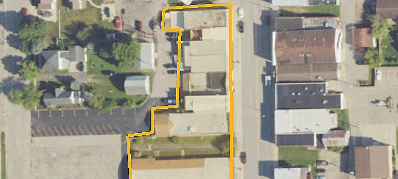 3473 Main St