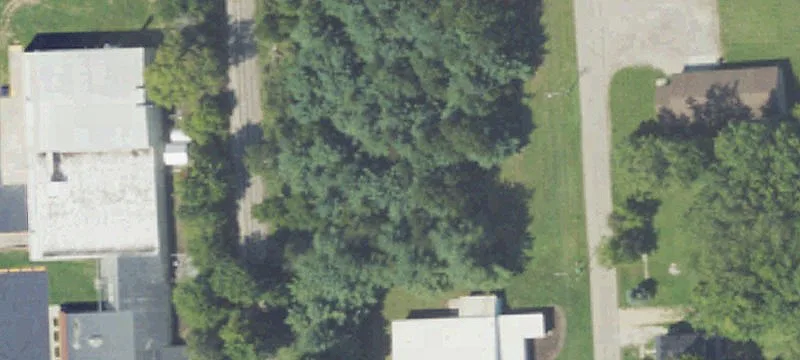 305 Melvin St