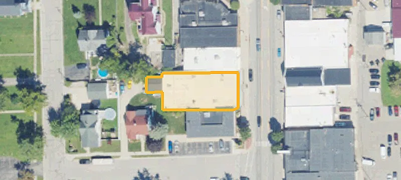 3078 Main St