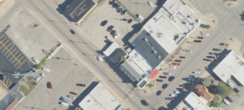 402 James St