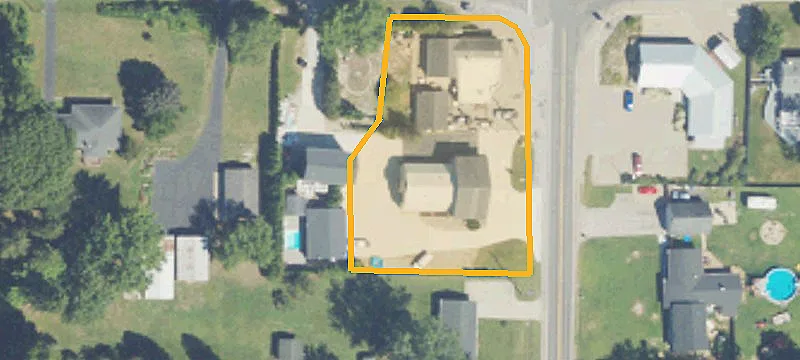15320 3rd Oaks Rd