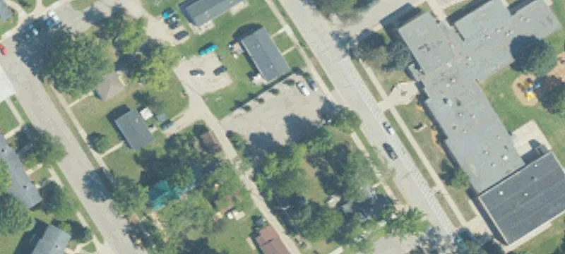 407 3rd Ave