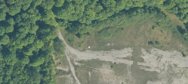 3285 M 32