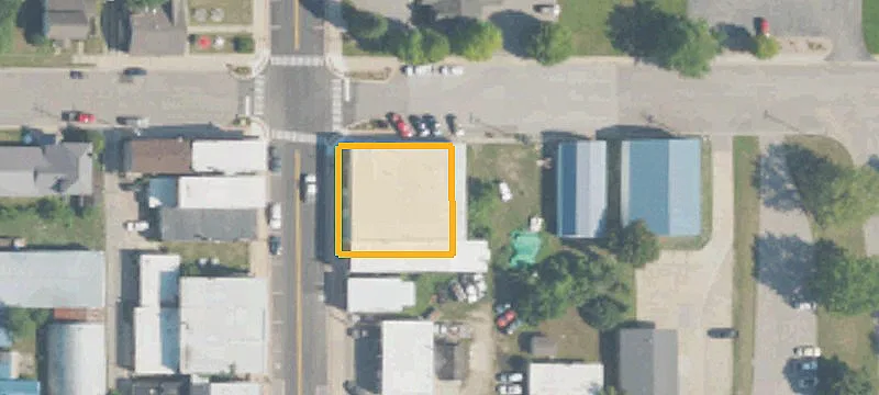 2432 Main St