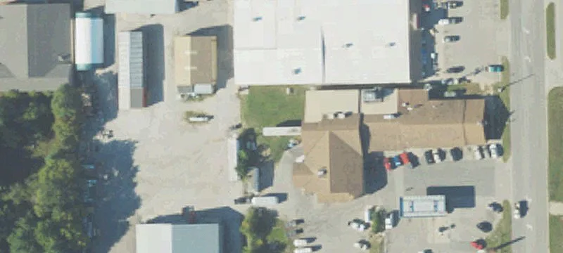901 Barlow Rd