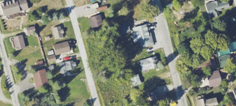3585 Woodlawn Dr
